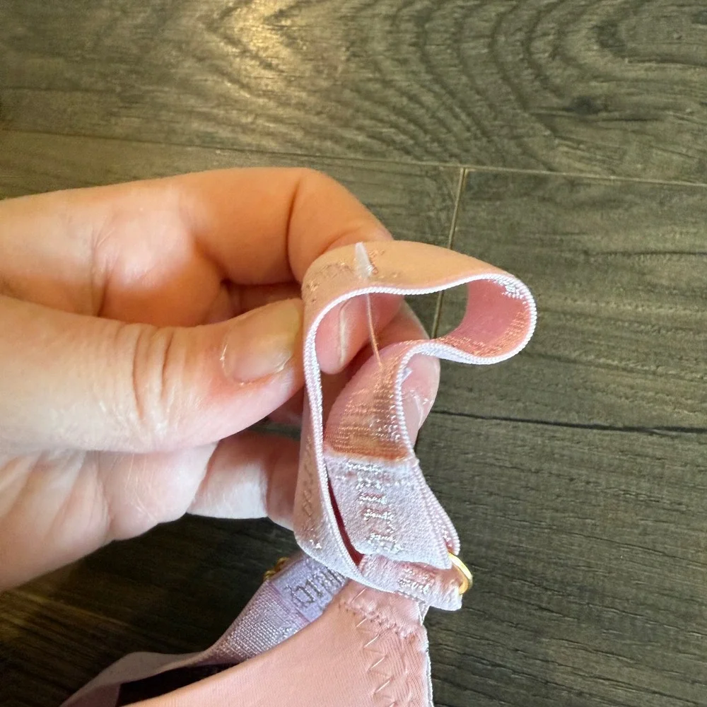 Juicy Couture‎ Pink Logo Strap T-Shirt Bra Underwire 34C 4603-65